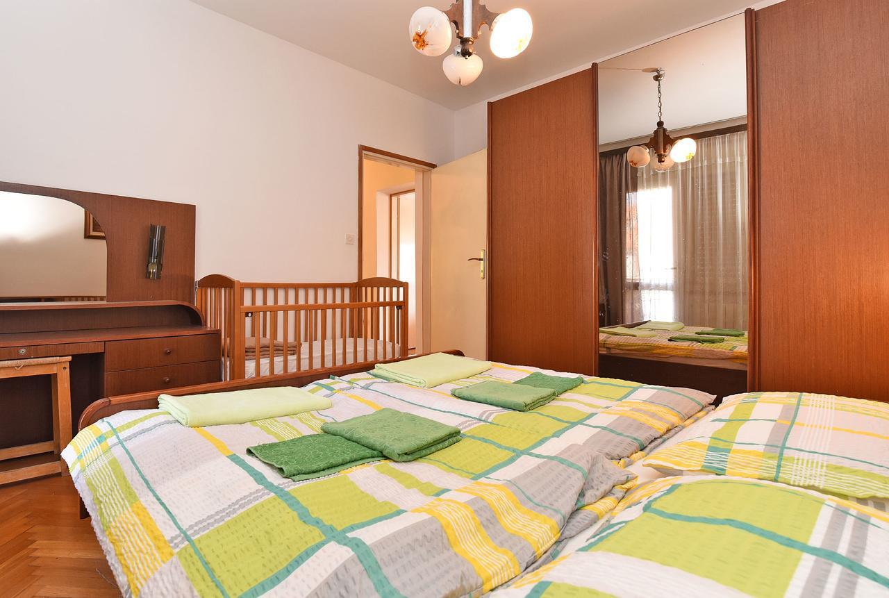 Apartments Josip 74 Pula Exterior foto