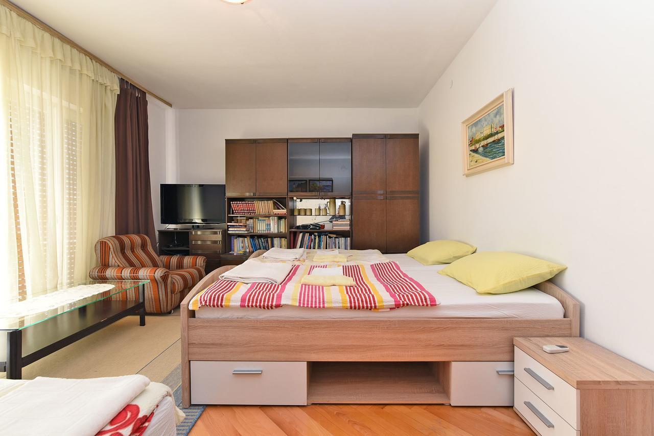 Apartments Josip 74 Pula Exterior foto